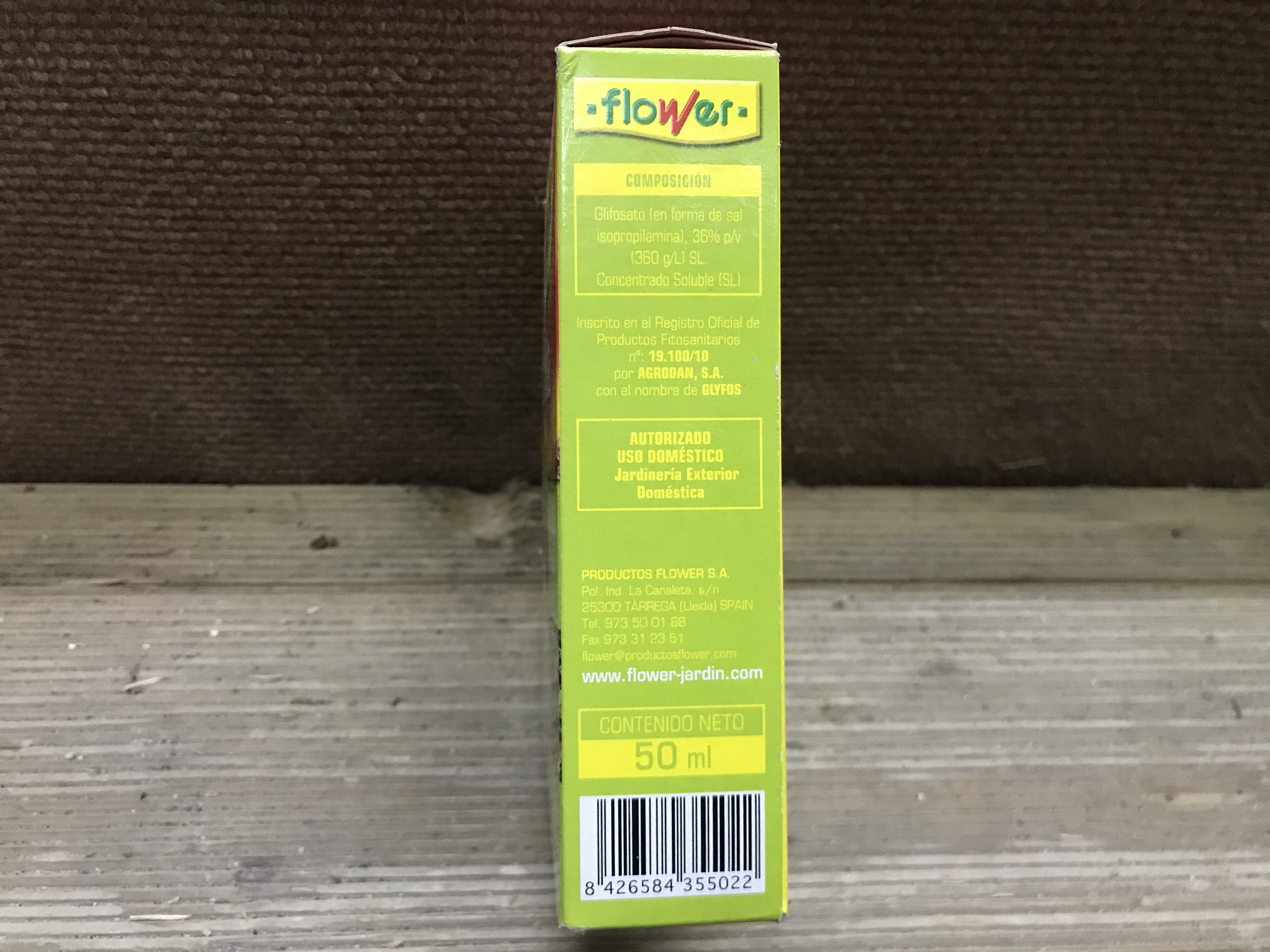lateral imgen caja herbicida total flowe