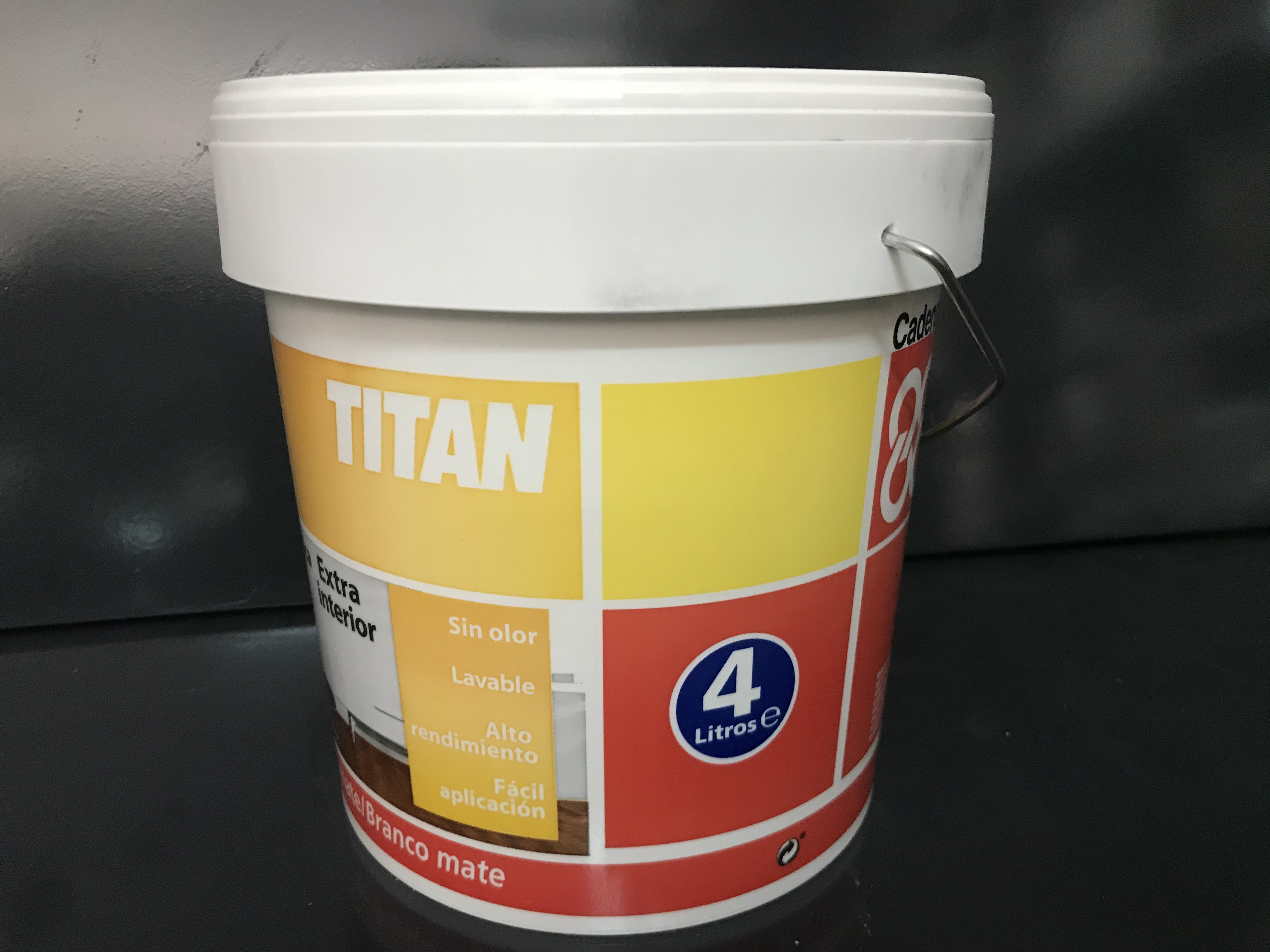 imagen pintura plastica interior titan 4
